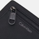 Kožené púzdro na karty Calvin Klein - Subtle Mono ID Card Holder